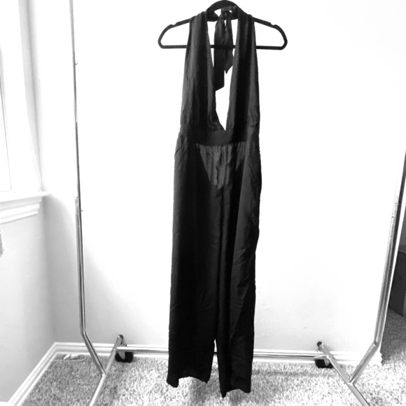 Wild Fable black halter-neck backless jumpsuit - Picture 2 of 5